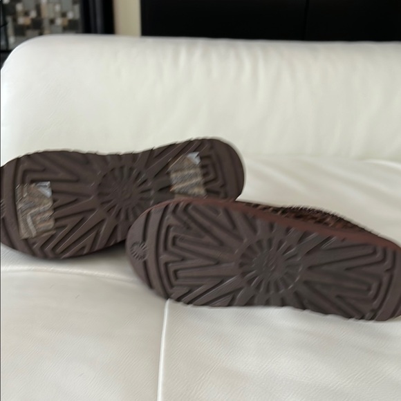 UGG Tasman Caspian Slippers - Picture 4 of 7